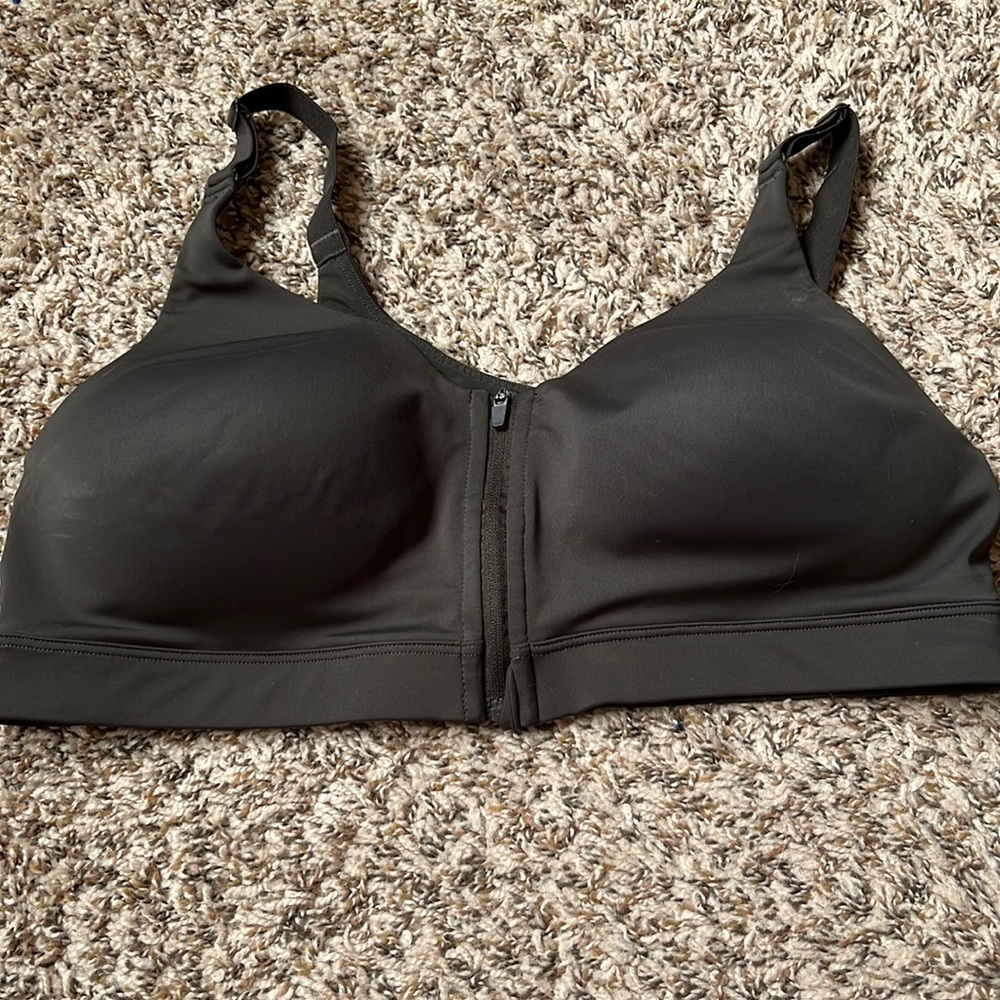 Old Navy Front Full Zip Sports Bra